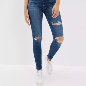 American Eagle High Rise Distressed Jegging Dark Wash